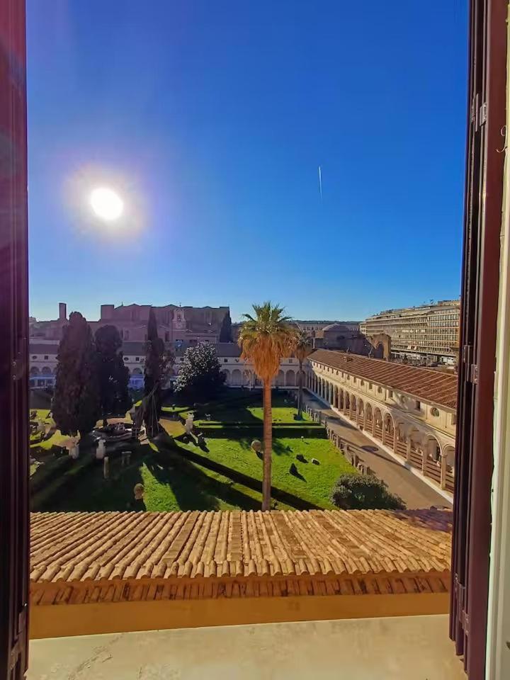 Camera X2 Con Splendida Vista Sulle Terme Di Diocleziano E Sul Chiostro Di Michelangelo Rom Exterior foto